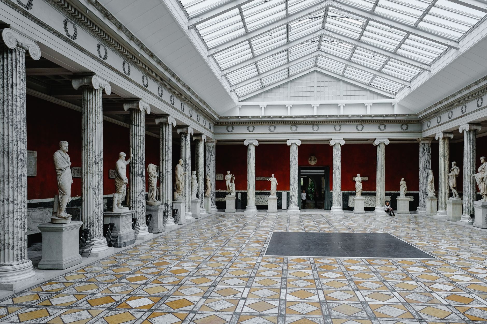 museum visiting